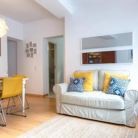 Sunny & Quiet In Historic Center * Lissabon